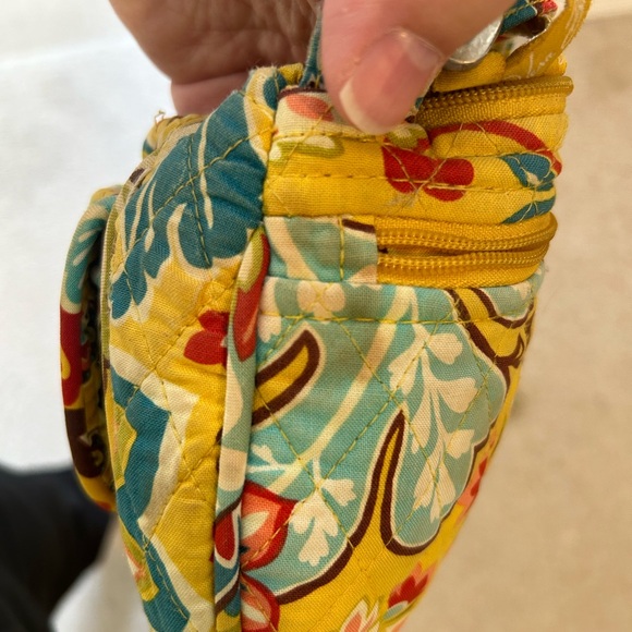 Vera Bradley matching wallet and small pocketbook - Picture 5 of 6